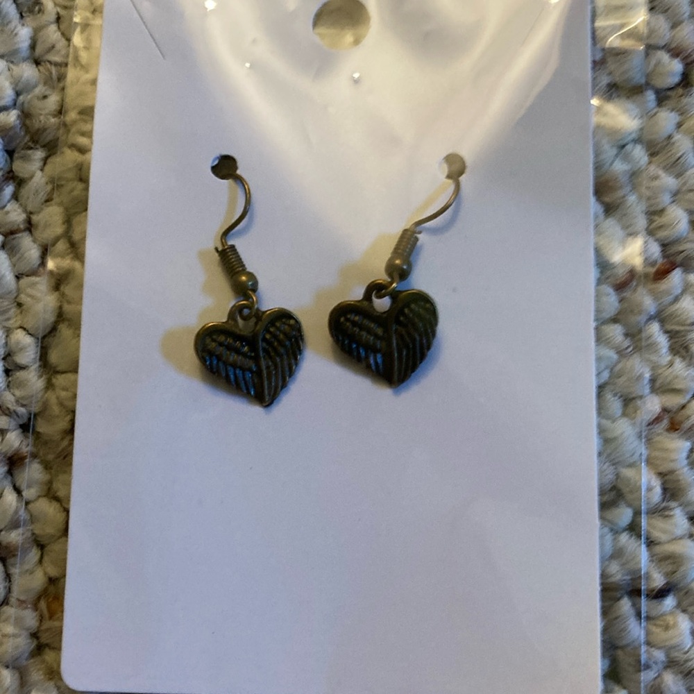 “Angel wings heart ”   earrings.
